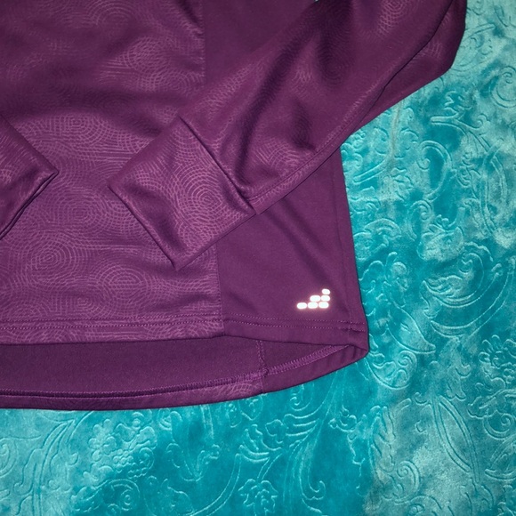 Sweater - Picture 2 of 3